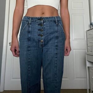 BDG Wide Leg Cropped Jeans Size 27